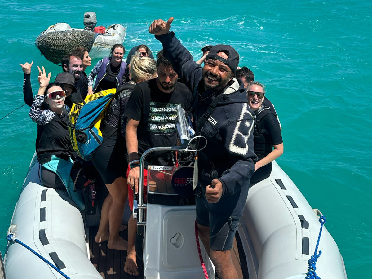 group photo on a kitesurfing safari boat